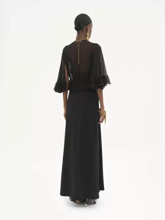 Abito lungo con scollo a V in crêpe satin Abito lungo con scollo a V in crêpe satin
