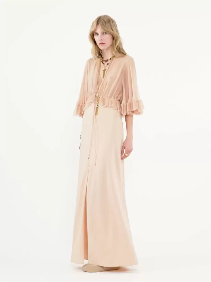 Abito lungo con scollo a V in crêpe satin Abito lungo con scollo a V in crêpe satin