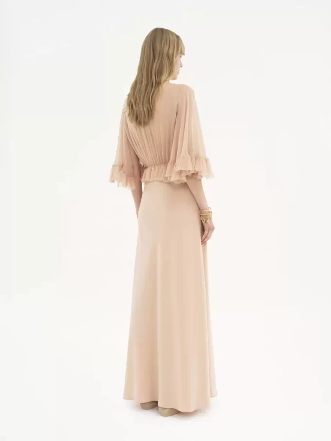 Abito lungo con scollo a V in crêpe satin Abito lungo con scollo a V in crêpe satin