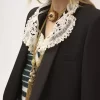 Blusa con volant in crêpe de chine e pizzo Blusa con volant in crêpe de chine e pizzo