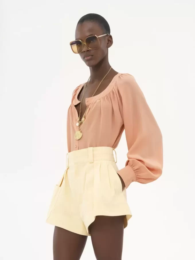 Blusa girocollo in crêpe de chine Blusa girocollo in crêpe de chine