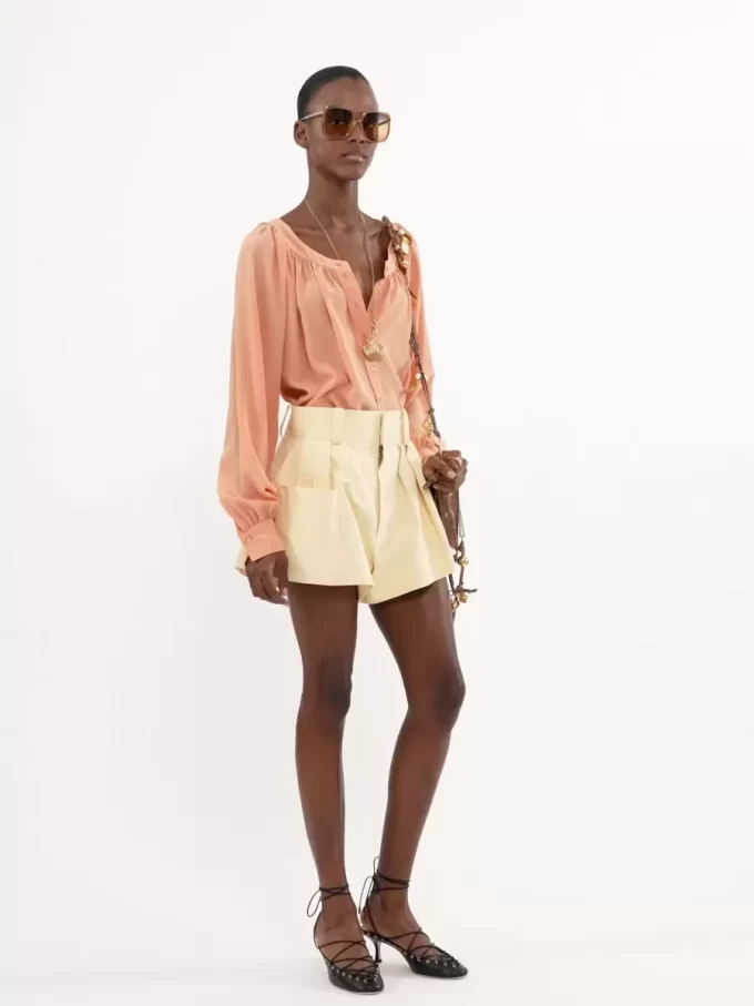Blusa girocollo in crêpe de chine Blusa girocollo in crêpe de chine