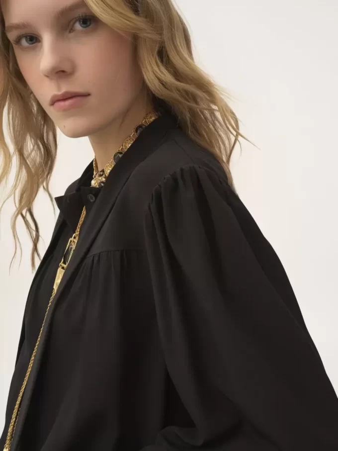Blusa lavallière con maxi arricciatura in crêpe de chine Blusa lavallière con maxi arricciatura in crêpe de chine