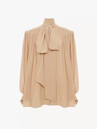 Blusa lavallière oversize arricciata in crêpe de chine Blusa lavallière oversize arricciata in crêpe de chine