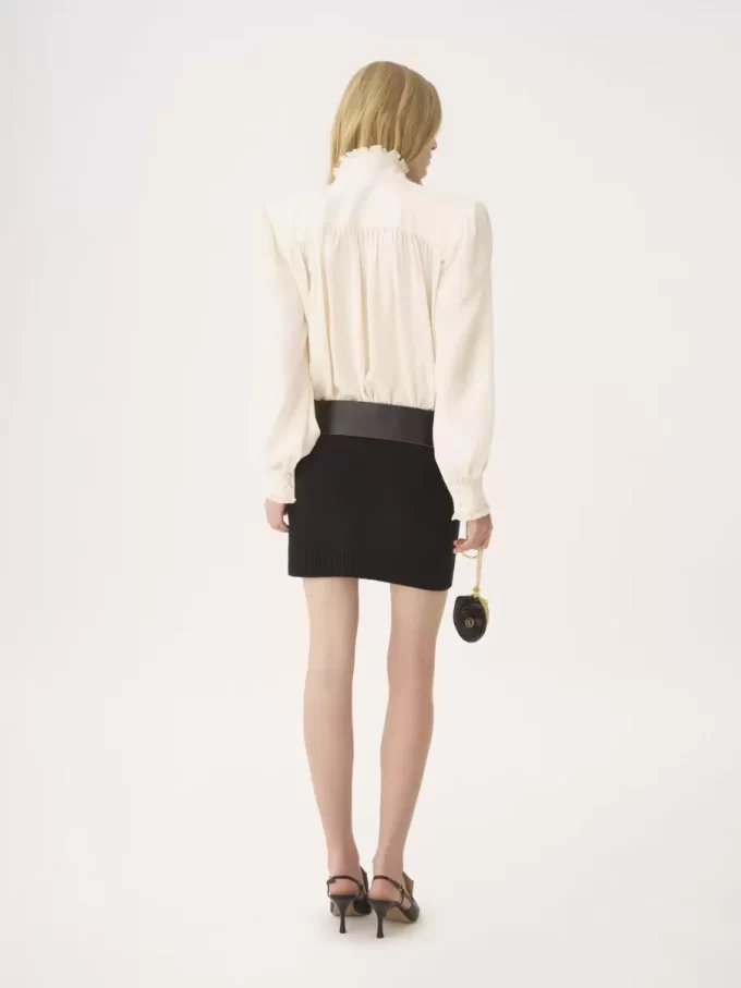 Blusa oversize con volant in jacquard di seta Blusa oversize con volant in jacquard di seta