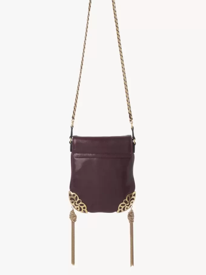 Borsa a patta con catena Château Treasures in pelle martellata Borsa a patta con catena Château Treasures in pelle martellata