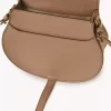 Borsa a sella Marcie in pelle granata Borsa a sella Marcie in pelle granata