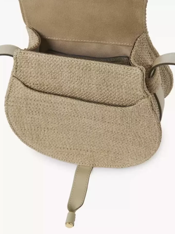 Borsa a tracolla Marcie piccola in fibre effetto rafia Borsa a tracolla Marcie piccola in fibre effetto rafia