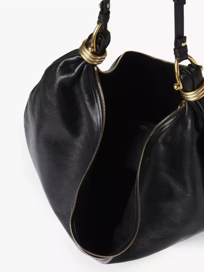 Borsa Hobo grande con bracciale in pelle martellata Borsa Hobo grande con bracciale in pelle martellata