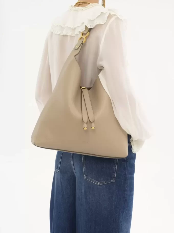 Borsa hobo Marcie in pelle martellata Borsa hobo Marcie in pelle martellata