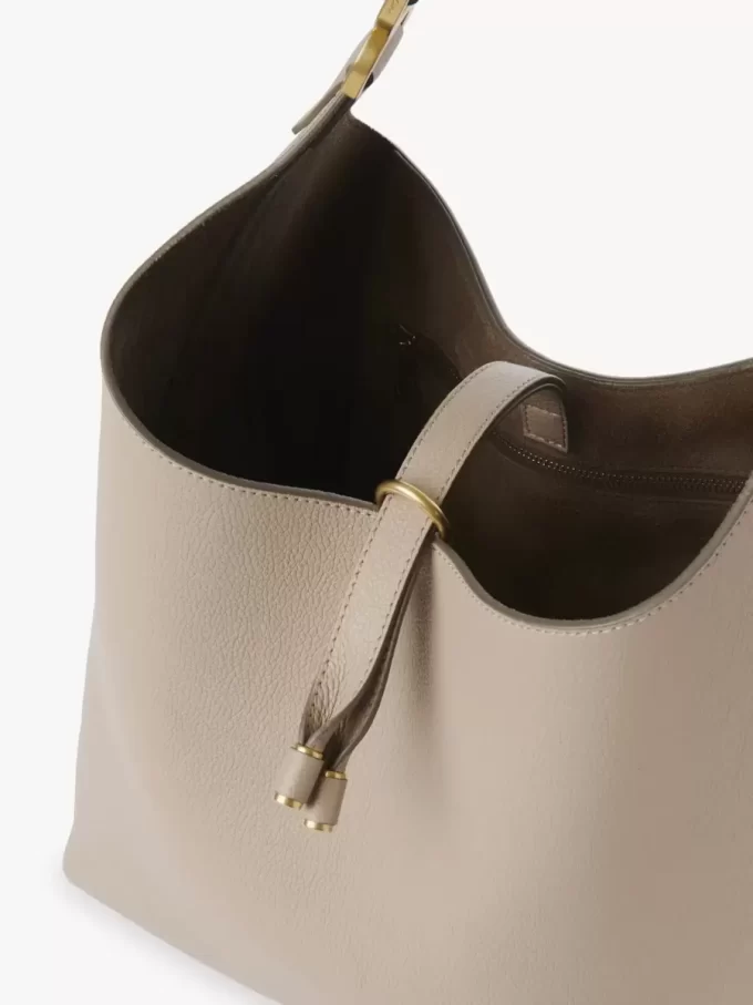 Borsa hobo Marcie in pelle martellata Borsa hobo Marcie in pelle martellata