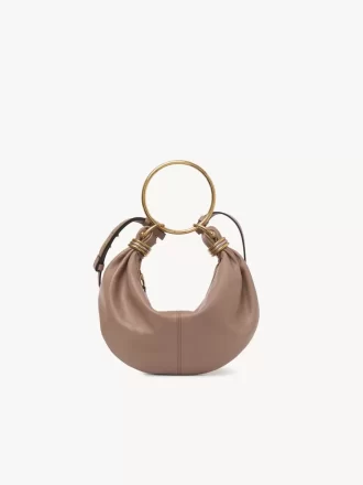 Borsa Hobo piccola con bracciale in pelle martellata