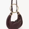 Borsa Hobo piccola con bracciale in pelle martellata Borsa Hobo piccola con bracciale in pelle martellata