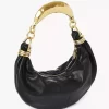 Borsa hobo piccola con bracciale in pelle martellata Borsa hobo piccola con bracciale in pelle martellata