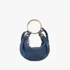 Borsa Hobo piccola con bracciale in pelle martellata Borsa Hobo piccola con bracciale in pelle martellata