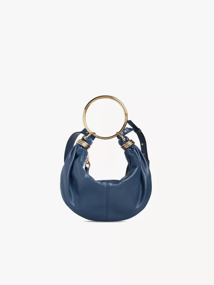 Borsa Hobo piccola con bracciale in pelle martellata Borsa Hobo piccola con bracciale in pelle martellata