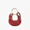 Borsa Hobo piccola con bracciale in pelle martellata Borsa Hobo piccola con bracciale in pelle martellata