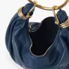 Borsa Hobo piccola con bracciale in pelle martellata Borsa Hobo piccola con bracciale in pelle martellata