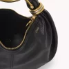 Borsa Hobo piccola con bracciale in pelle martellata Borsa Hobo piccola con bracciale in pelle martellata