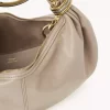 Borsa Hobo piccola con bracciale in pelle martellata Borsa Hobo piccola con bracciale in pelle martellata