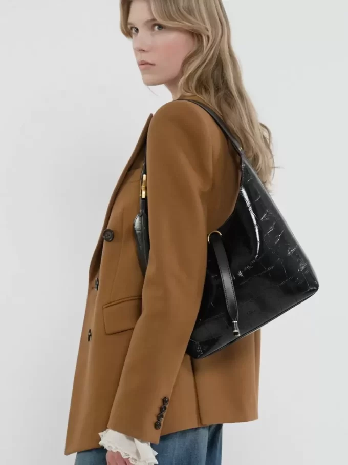 Borsa hobo piccola Marcie in pelle effetto coccodrillo Borsa hobo piccola Marcie in pelle effetto coccodrillo