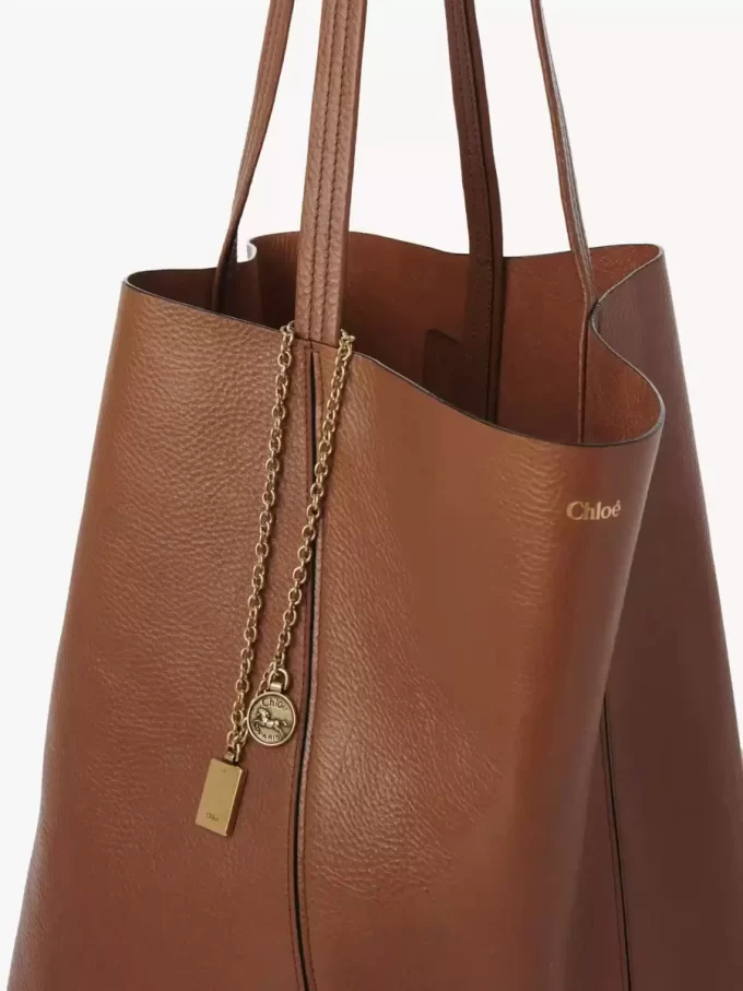 Borsa tote Chloé Spin grande in pelle martellata Borsa tote Chloé Spin grande in pelle martellata