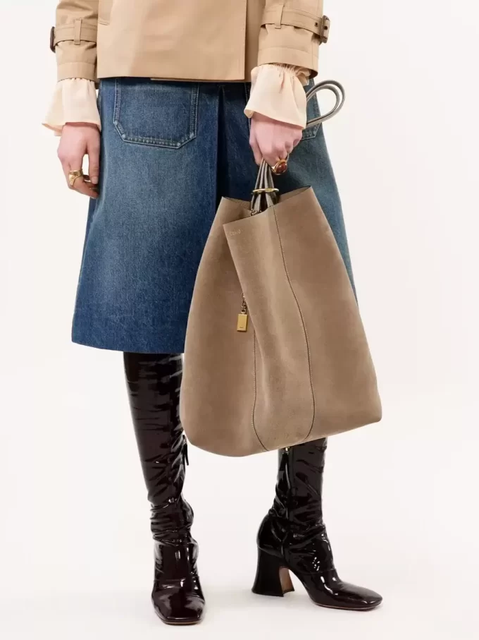 Borsa tote Chloé Spin grande in pelle scamosciata Borsa tote Chloé Spin grande in pelle scamosciata
