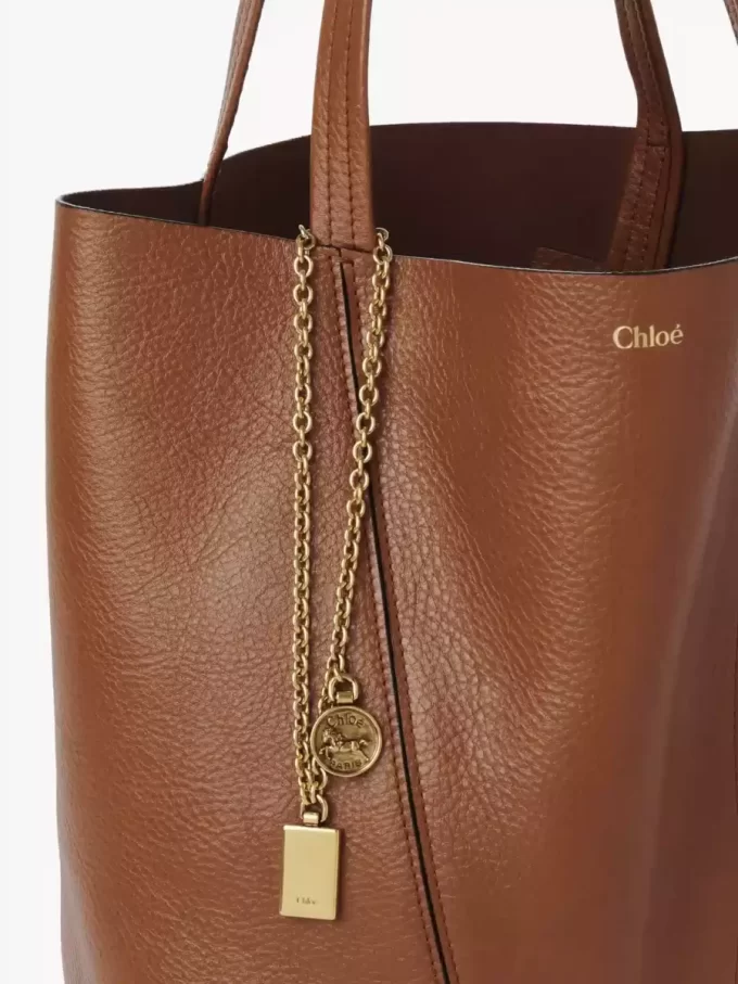 Borsa tote Chloé Spin in pelle martellata Borsa tote Chloé Spin in pelle martellata