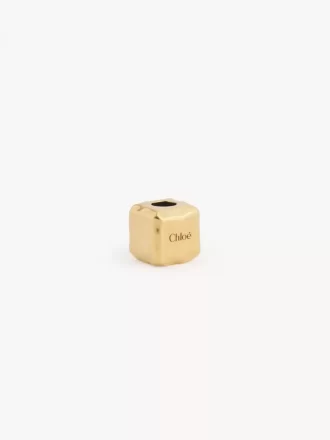Bracciale con ciondolo a forma di dado cubo in ottone Bracciale con ciondolo a forma di dado cubo in ottone