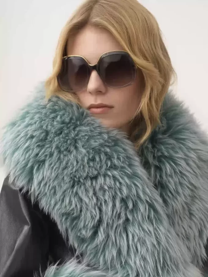 Cappotto corto in pelle Cappotto corto in pelle