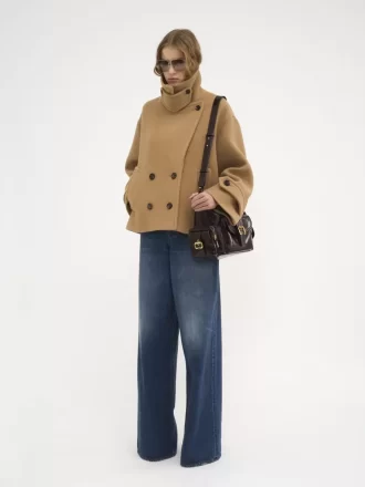 Cappotto corto oversize in lana Cappotto corto oversize in lana