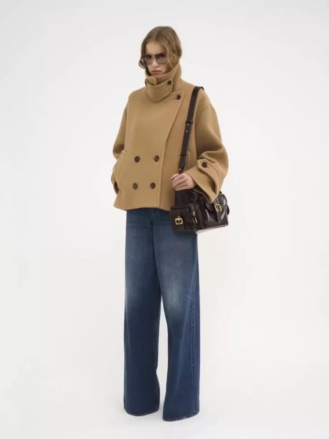 Cappotto corto oversize in lana Cappotto corto oversize in lana