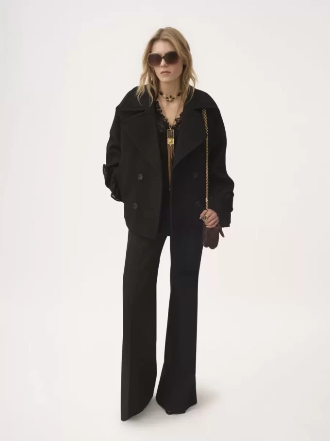 Cappotto corto oversize in lana Cappotto corto oversize in lana
