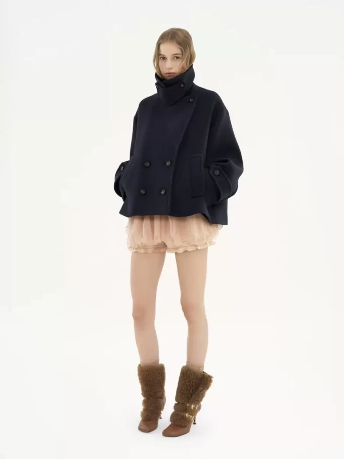 Cappotto corto oversize in lana Cappotto corto oversize in lana
