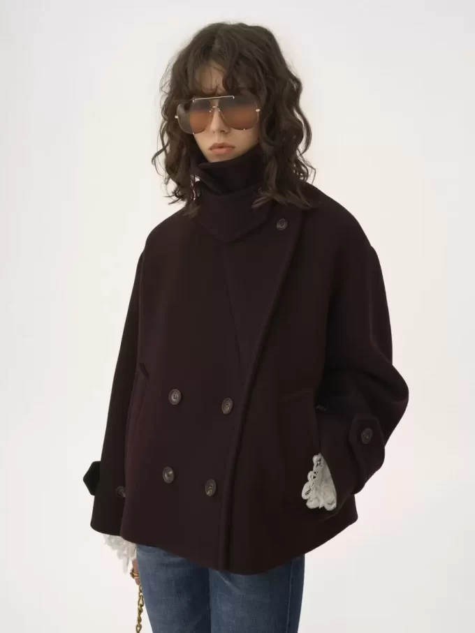 Cappotto corto oversize in lana Cappotto corto oversize in lana