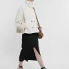 Cappotto corto oversize in lana Cappotto corto oversize in lana