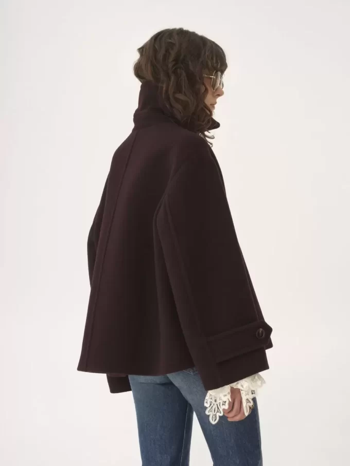 Cappotto corto oversize in lana Cappotto corto oversize in lana