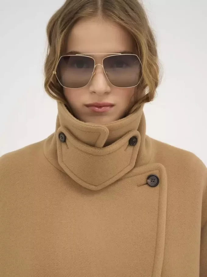Cappotto corto oversize in lana Cappotto corto oversize in lana