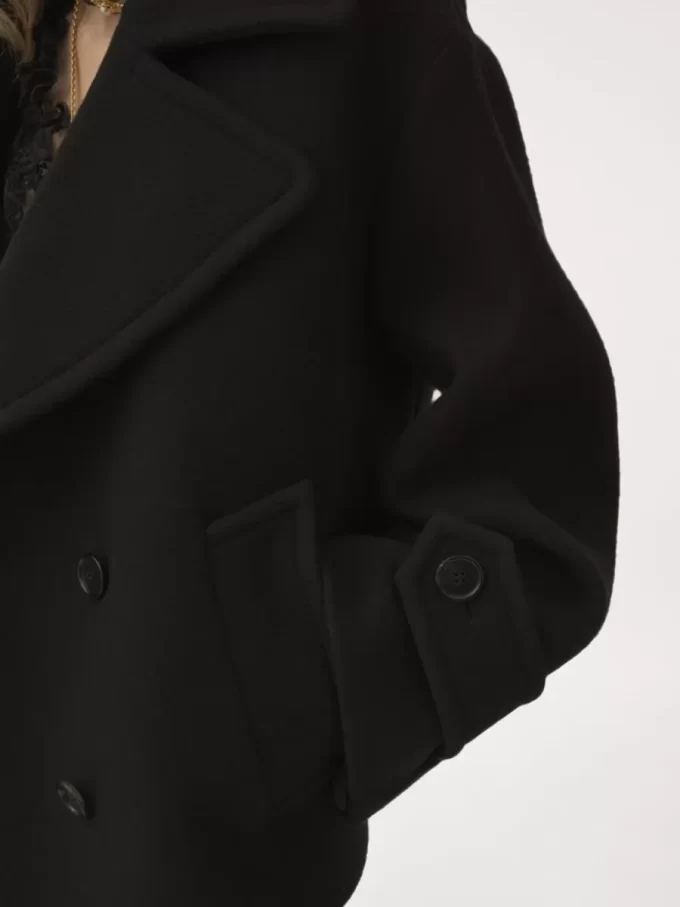 Cappotto corto oversize in lana Cappotto corto oversize in lana