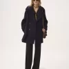 Cappotto doppiopetto oversize in lana Cappotto doppiopetto oversize in lana