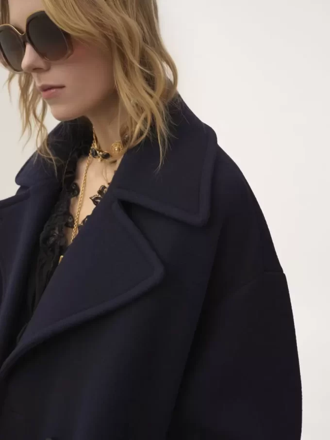 Cappotto doppiopetto oversize in lana Cappotto doppiopetto oversize in lana