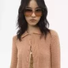 Cardigan aderente con volant in maglia all’uncinetto Cardigan aderente con volant in maglia all’uncinetto