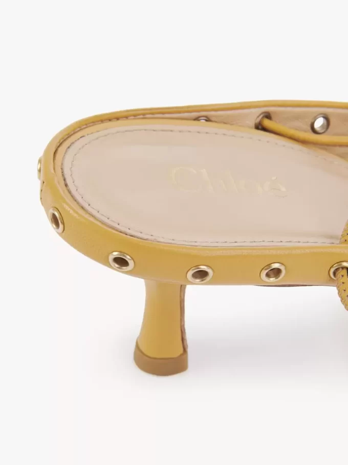 Chloé Ghillies décolleté Chloé Ghillies décolleté