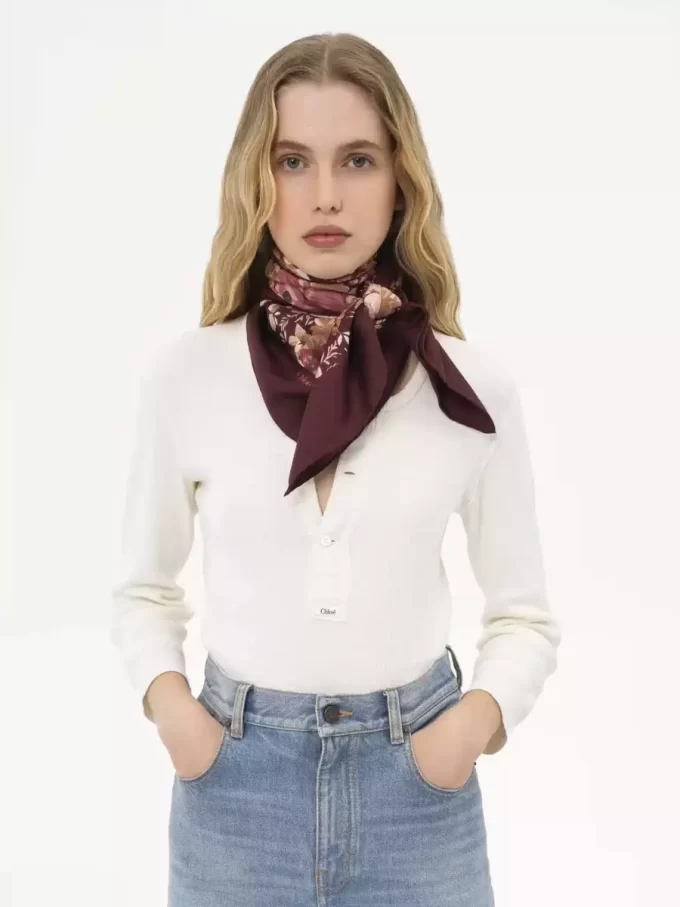 Foulard quadrato Chloé Roses in twill di seta Foulard quadrato Chloé Roses in twill di seta