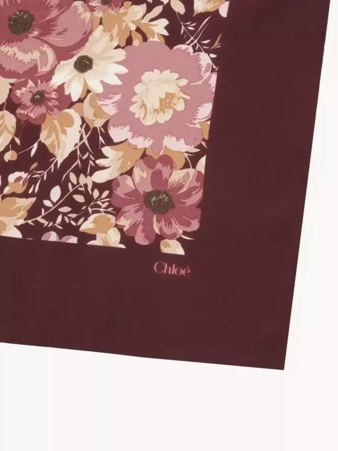 Foulard quadrato Chloé Roses in twill di seta Foulard quadrato Chloé Roses in twill di seta