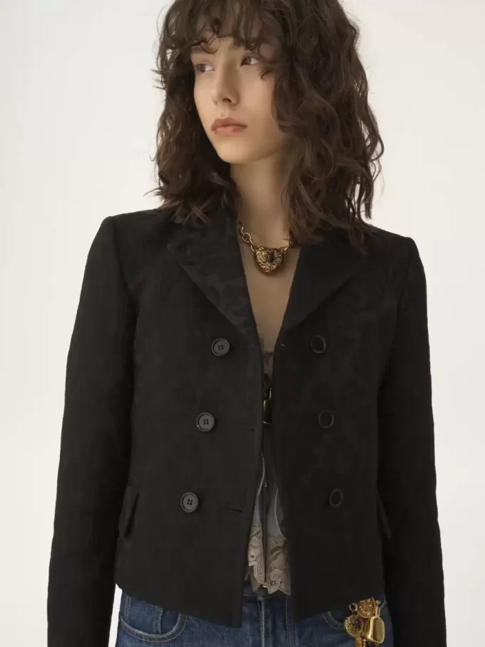 Giacca aderente doppiopetto in jacquard misto lana Giacca aderente doppiopetto in jacquard misto lana