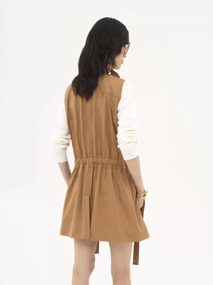 Gilet utilitario in gabardine di cotone leggero Gilet utilitario in gabardine di cotone leggero