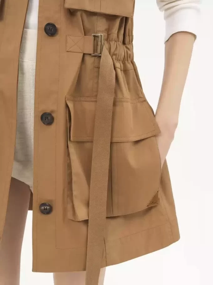 Gilet utilitario in gabardine di cotone leggero Gilet utilitario in gabardine di cotone leggero