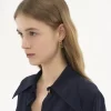 Gli orecchini a cerchio iconici di Chloé Gli orecchini a cerchio iconici di Chloé