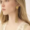 Gli orecchini Chloé Amulet Gli orecchini Chloé Amulet